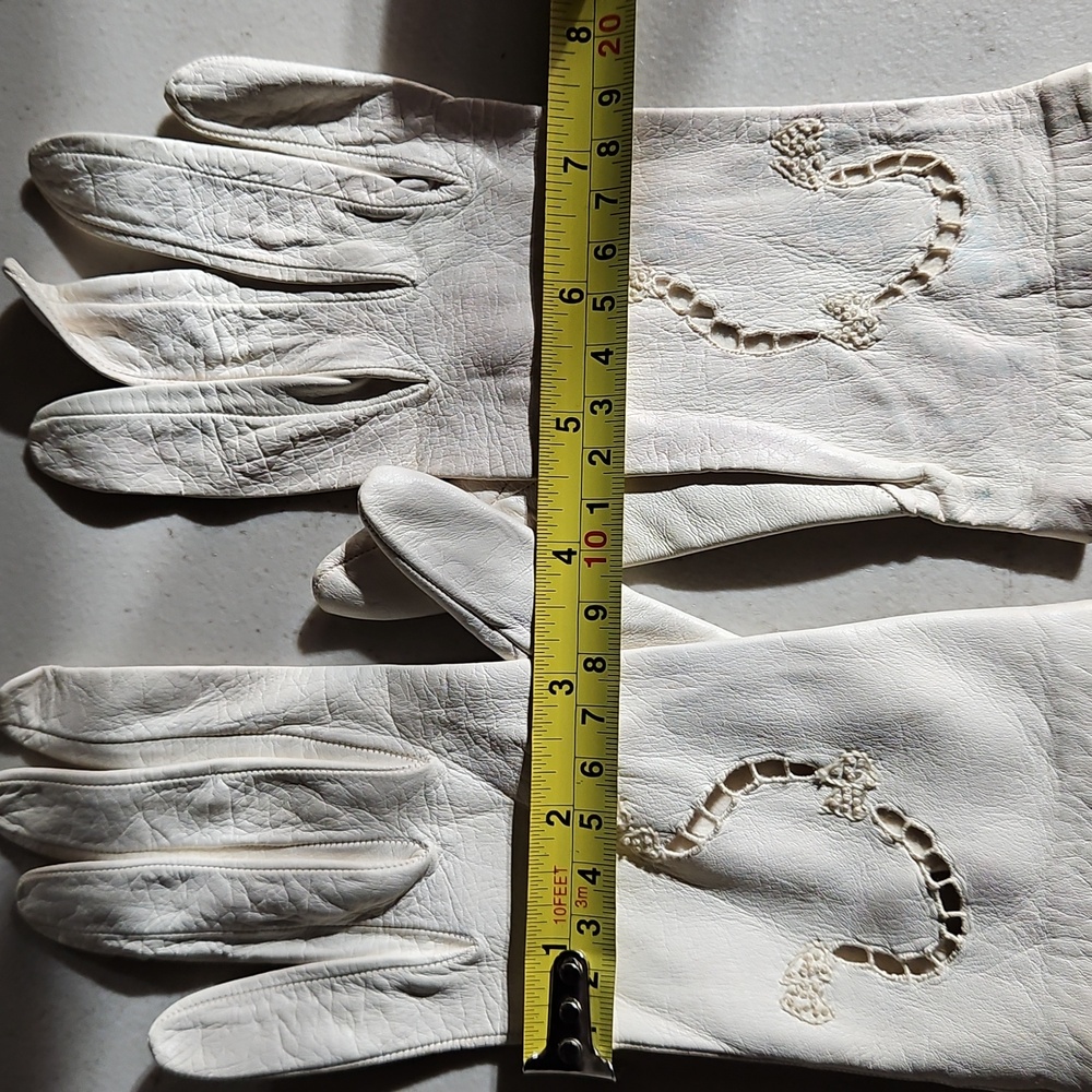 Vintage Womens Leather Gloves Set of 3 in Cream, Black, and Brown - Picture 11 of 11